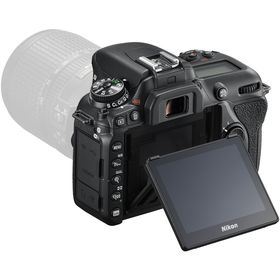 Nikon D7500 DSLR Κάμερα με 18-140mm VR Φακό — 1199€ Photo Emporiki