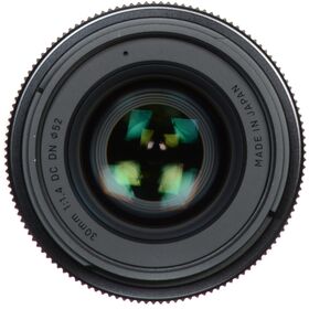 Sigma 30mm f/1.4 DC DN Contemporary for MFT-Mount — 338€ Photo Emporiki