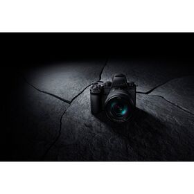 Panasonic Lumix DC-S5 II X Kit + 3,5-5,6/20-60 — 2599€ Photo Emporiki