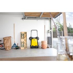 Kärcher S 4 Twin Sweeper — 169€ Photo Emporiki